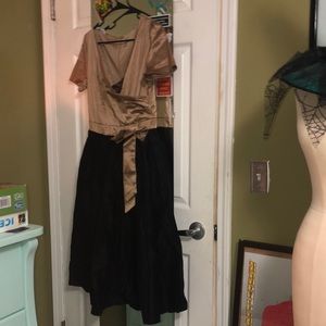 Lindy Bop tea-length gown SZ 12 US